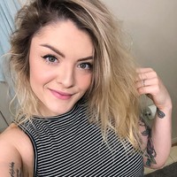 Ketika menjadi tentara militer dan berjuang dengan kesehatan mentalnya, Aleen mencoba bunuh diri untuk kedua kalinya. Hal ini menyebabkan ia dirawat di rumah sakit. Setelah dirawat di rumah sakit, Aleen memutuskan untuk mengikuti jalan hidup yang berbeda. Foto: Instagram