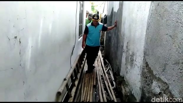 3 Wanita Sekeluarga di Tegal 10 Tahun Menghuni Bangunan Tanpa Jamban