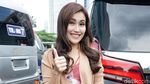 Wow, Ayu Ting Ting Pamer Perut Rata!