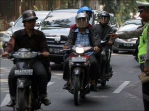 Kenapa Lampu Motor Wajib Menyala di Siang Hari? Ini Penjelasan Polisi