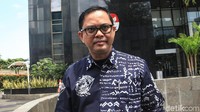 Sebelumnya, KPK sudah memeriksa dua Komisioner KPU, yakni Hasyim Asyari dan Evi Novida Ginting, pada Jumat (24/1). Hasyim mengaku ditanyai penyidik terkait pergantian antarwaktu anggota DPR PDIP.