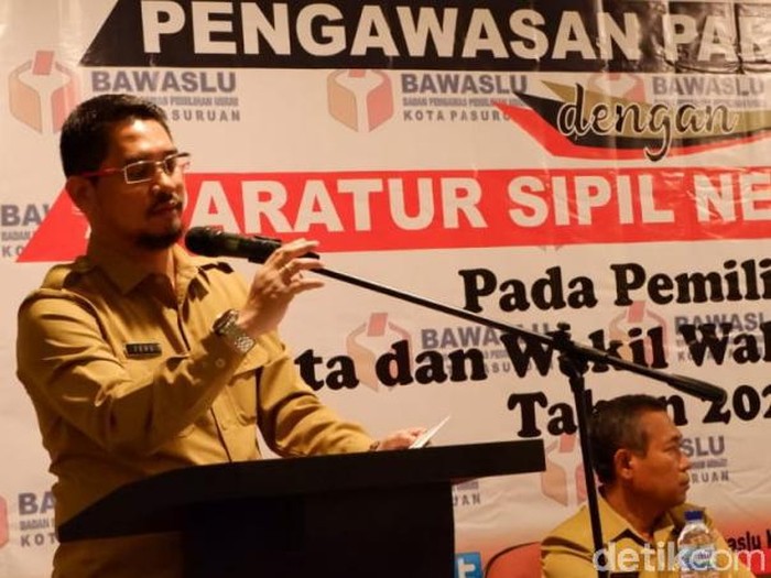 Plt Wali Kota Pasuruan Raharto Teno Prasetyo