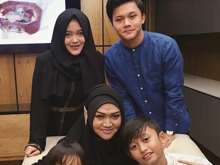 Lina, Mantan Istri Sule