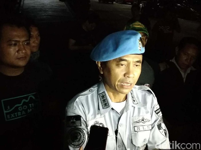 Polisi menetapkan dedengkot Sunda Empire Nasri Banks sebagai tersangka. Selain itu, Ibunda Ratu Agung Rd Ratna Ningrum dan Rangga Sasana juga jadi tersangka.