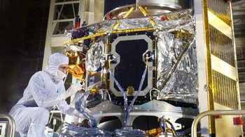 Teleskop Spitzer pertama kali meluncur ke angkasa pada 25 Agustus 2003. Teleskop ini berhasil memotret banyak benda luar angkasa yang hasil gemilang. Foto: NASA