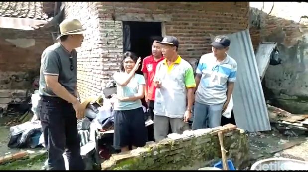 3 Wanita Sekeluarga di Tegal 10 Tahun Menghuni Bangunan Tanpa Jamban