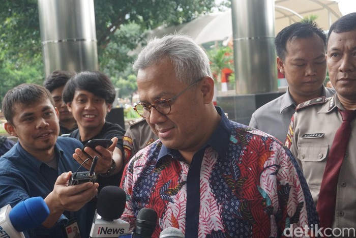 Ketua KPU Arief Budiman penuhi panggilan KPK. (Ibnu Hariyanto/detikcom)