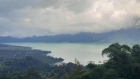 Dari Indonesia, Bali berhasil masuk ke peringkat enam pulau terbaik di Asia. Prestasi yang cukup membanggakan! (dok. Petugas Pos Gunung Batur PVMBG)