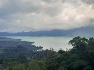 4 Danau di Bali yang Jadi Destinasi Wisata Alam