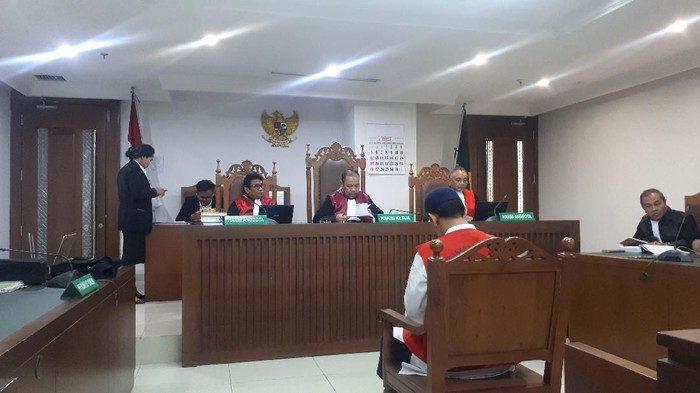 Sidang Pria yang Ancam Penggal Jokowi