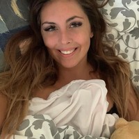 Jadi kontestan ajang kecantikan bukan perihal mudah bagi Marini Durrer, yang berada pada kondisinya sekarang. Kecelakaan tersebut membuat dia mudah panik dan itu bisa berakibat fatal jika serangan panik terjadi ketika dia beraksi di panggung. Namun Marini memilih tidak menghiraukannya. Foto: Facebook/ Marini Durrer