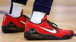 Sneakers Spesial untuk Kobe Bryant