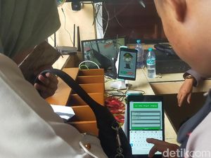 Buku Digital, Cara Akurat Polrestabes Surabaya Data Tamu yang Datang