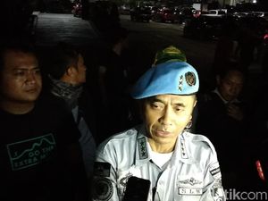Nasri Banks-Raden Rangga Sunda Empire Ditahan di Mapolda Jabar