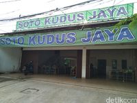 Soto Kudus Jaya : Jajan Soto Kudus di Warung Berusia 29 Tahun