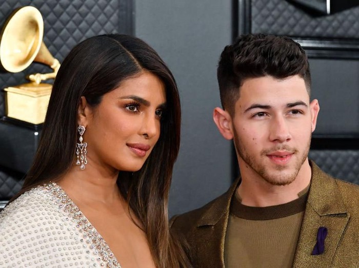 LOS ANGELES, CALIFORNIA - JANUARY 26: (L-R) Priyanka Chopra and Nick Jonas of music group Jonas Brothers attend the 62nd Annual GRAMMY Awards at STAPLES Center on January 26, 2020 in Los Angeles, California. (Photo by Frazer Harrison/Getty Images for The Recording Academy)