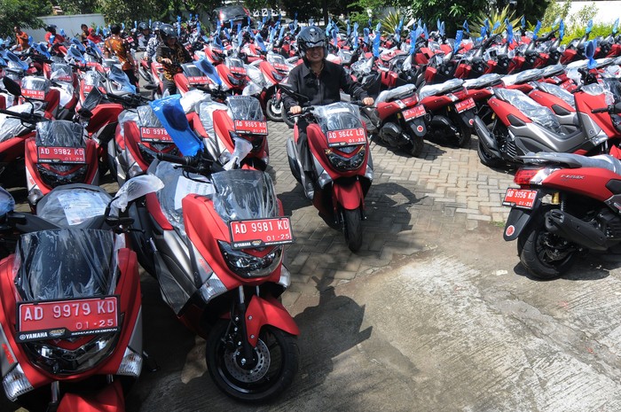 Ratusan Motor untuk Perangkat Desa di Boyolali 267 unit motor dibagikan kepada kepala desa dan lurah se-Kabupaten Boyolali, Jateng. Motor itu diharapkan dapat digunakan untuk keperluan operasional.