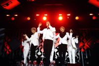 Cerita Para Lansia di Balik Kostum-kostum Keren BTS Hingga Blackpink