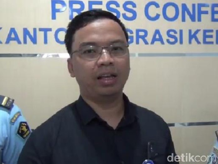 Sitti Harlina/detikcom/  Kasi Penindakan Imigrasi Kelas I Kendari, Purnomo