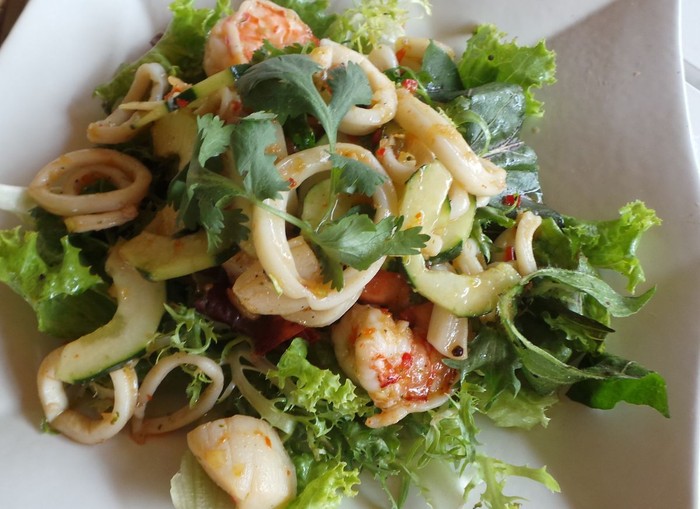 Salad Seafood Asam Segar