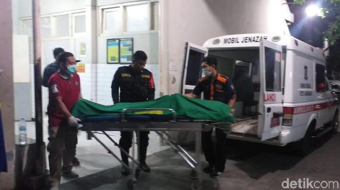 percobaan bunuh diri di Surabaya