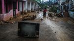 Korban Banjir-Longsor Lebak Masih Bertahan di Pengungsian