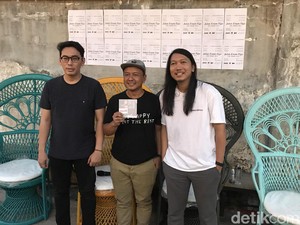 Jalan Enam Tiga, Mini Album Oleh-oleh Efek Rumah Kaca dari AS
