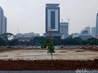 Melihat Monas yang Gundul, yang Lagi Bermasalah