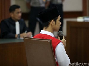 Lutfi Pembawa Bendera Divonis 4 Bulan Penjara