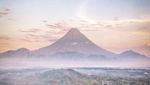 Foto: Megahnya Borobudur yang Lagi Viral akibat Gunung Lancip