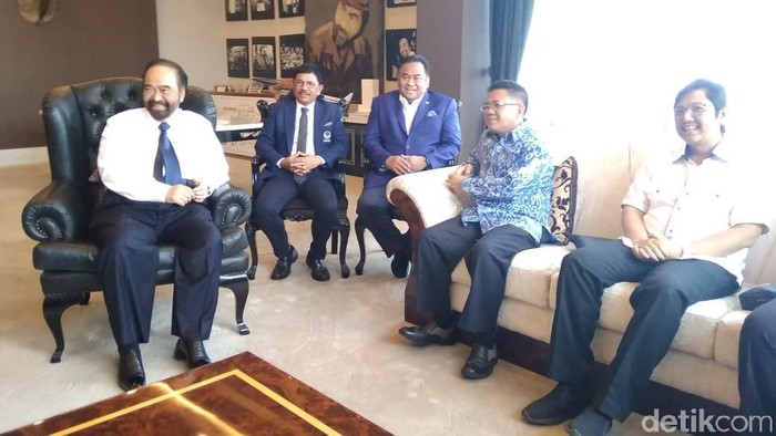 Presiden PKS Sohibul Iman bertemu Ketum NasDem Surya Paloh (Kadek Melda Luxiana/detikcom)