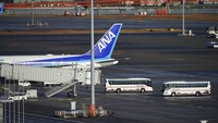 Menteri Luar Negeri Jepang Toshimitsu Motegi mengatakan pesawat tersebut mampu mengangkut sekitar 200 orang dari total 650 warga negara Jepang yang masih berada di Wuhan dan meminta untuk dipulangkan.