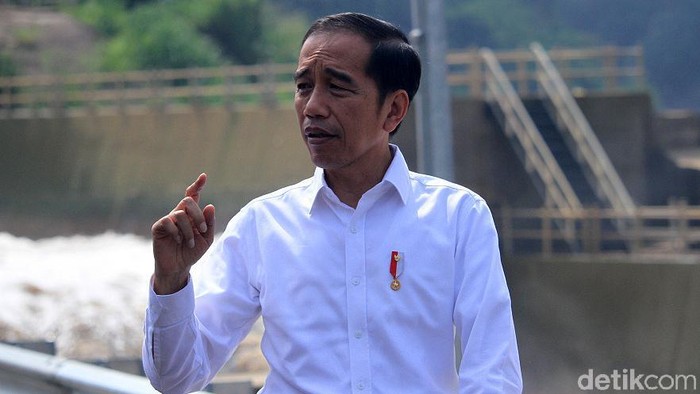 Presiden Joko Widodo meresmikan Terowongan Nanjung di Margaasih, Kabupaten Bandung, Jawa Barat, Rabu (29/1/2020). Terowongan ini diharapkan bisa mengurangi banjir yang terjadi di sejumlah wilayah di Bandung.