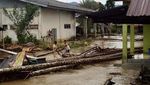 Jalan dan Rumah Rusak Akibat Banjir di Tapteng