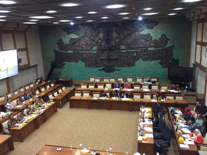 RDP DPR dengan Taspen