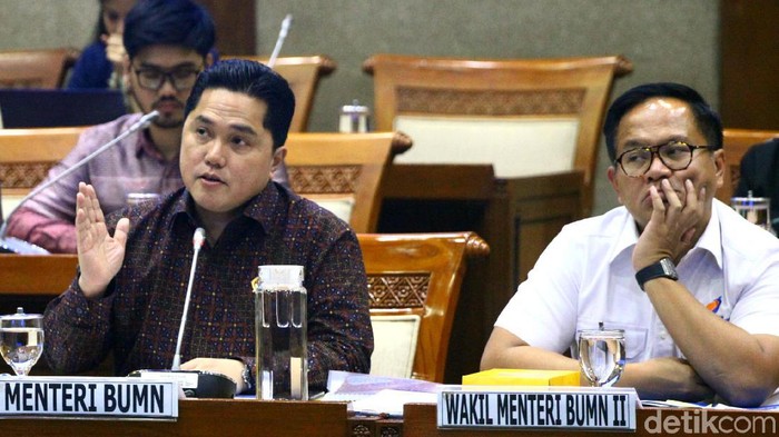 Menteri BUMN Erick Thohir bahas kasus Asuransi Jiwasraya bersama Komisi VI DPR. Erick buka-bukaan soal penyelesaian sengkarut PT Asuransi Jiwasraya (Persero).