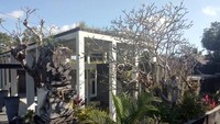Kedok pelaku penipuan terbongkar. Sambo mengatakan tanah dan villa tersebut dijanjikan pelaku akan dibalik nama atas nama perusahaan PT Eastern Kayan. Namun, sampai sekarang tanah dan villa masih atas nama tersangka. Foto: Istimewa.