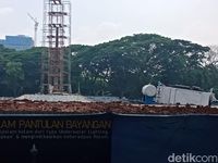 Melihat Monas yang Gundul, yang Lagi Bermasalah