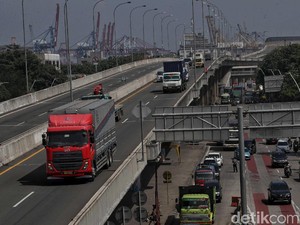Truk Obesitas Bikin Geregetan, Bikin Rugi Negara Rp 43 T/Tahun