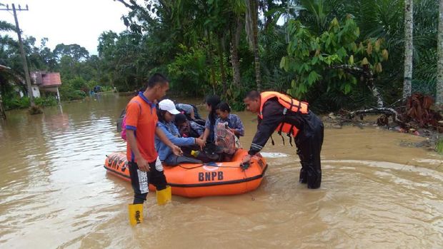 Update Banjir di Tapteng Sumut: 2 Tewas, 4 Kecamatan Terdampak