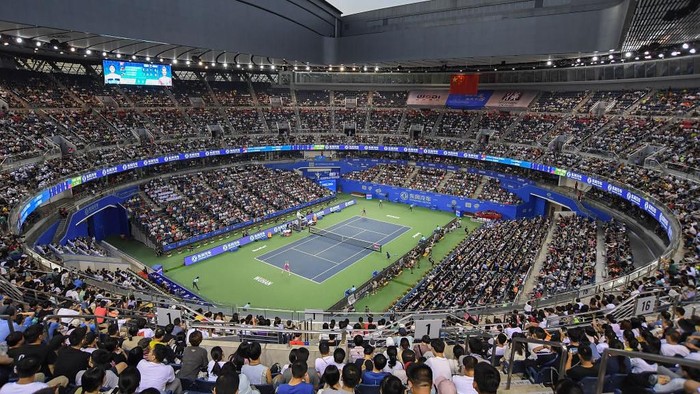 WUHAN, CHINA - SEPTEMBER 28:  A general view of the stadium prior to the 2019 Dongfeng Motor Wuhan Open at Optics Valley International Tennis Center on September 28, 2019 in Wuhan, China.  (Photo by Zhe Ji/Getty Images)