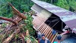 Jalan dan Rumah Rusak Akibat Banjir di Tapteng