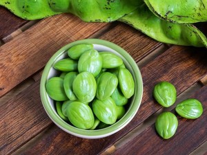 Bolehkah Pengidap Asam Urat Makan Petai? Begini Saran Dokter