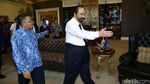 Sohibul Iman dan Surya Paloh Cipika-cipiki di DPP NasDem