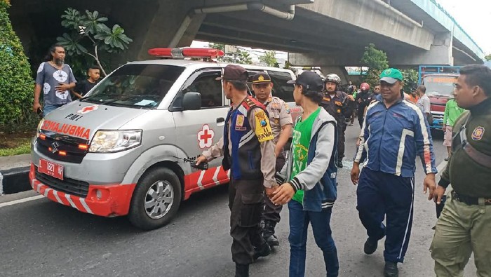 percobaan bunuh diri di Surabaya