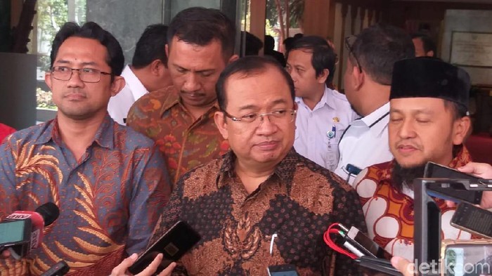 Sekjen-sekjen parpol yang tak lolos DPR usai bertemu Mendagri Tito Karnavian (Dwi Andayani/detikcom)