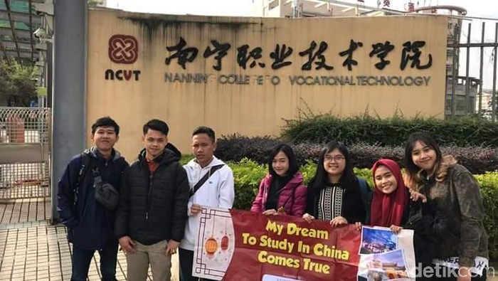Sejumlah mahasiswa Indonesia di Kota Nanning, Provinsi Guangxi, China, berharap bisa pulang ke tanah air (Dok. Pribadi)
