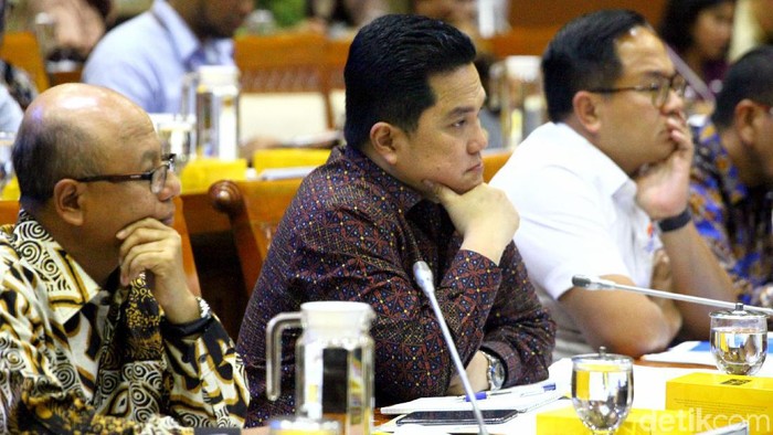 Menteri BUMN Erick Thohir bahas kasus Asuransi Jiwasraya bersama Komisi VI DPR. Erick buka-bukaan soal penyelesaian sengkarut PT Asuransi Jiwasraya (Persero).