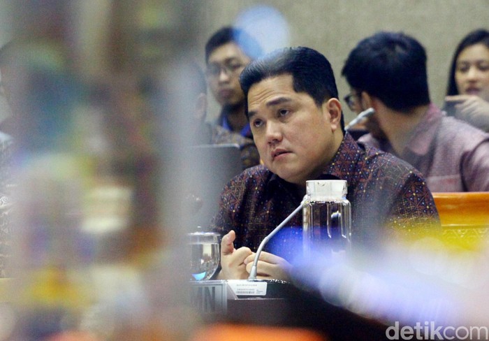 Menteri BUMN Erick Thohir bahas kasus Asuransi Jiwasraya bersama Komisi VI DPR. Erick buka-bukaan soal penyelesaian sengkarut PT Asuransi Jiwasraya (Persero).