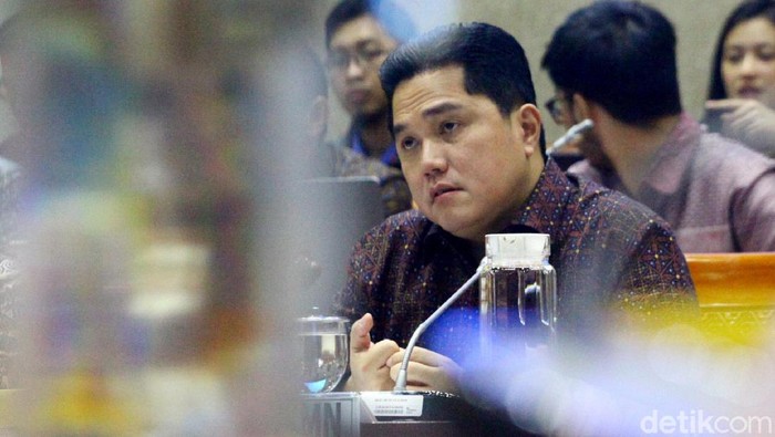 Menteri BUMN Erick Thohir bahas kasus Asuransi Jiwasraya bersama Komisi VI DPR. Erick buka-bukaan soal penyelesaian sengkarut PT Asuransi Jiwasraya (Persero).